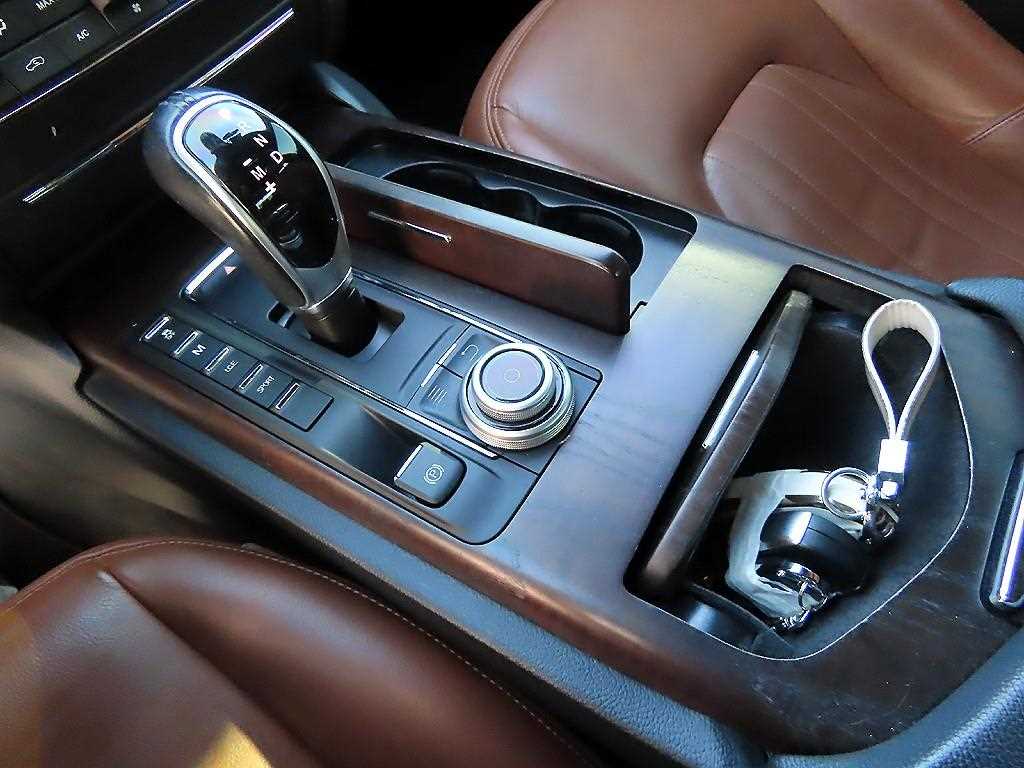 Maserati Ghibli - Vista 10