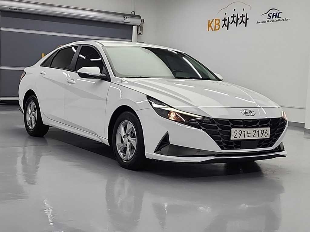 HYUNDAI Avante - Vista 4