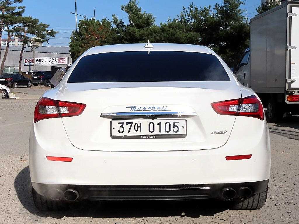 Maserati Ghibli - Vista 4