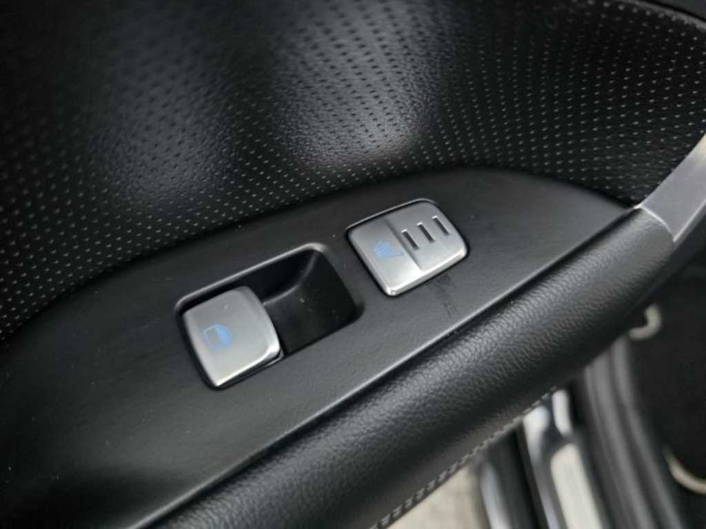 Genesis G70 2018 Negro - Importación desde Corea - HF Imports Iquique - Foto 17