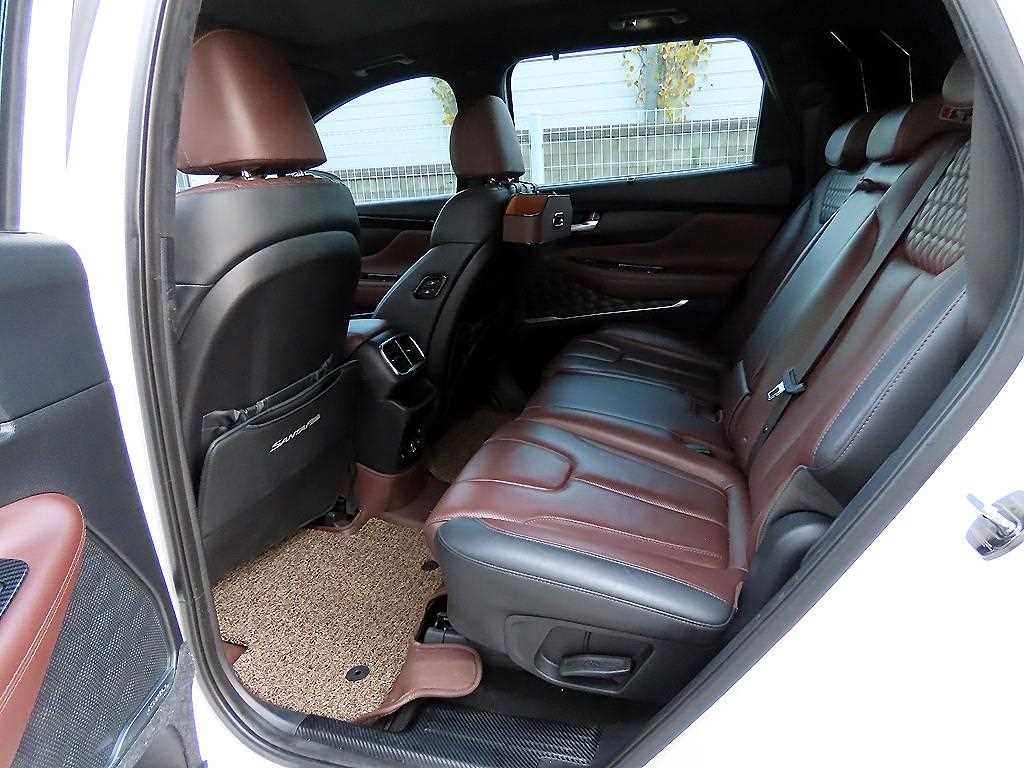 HYUNDAI Santa Fe - Vista 6