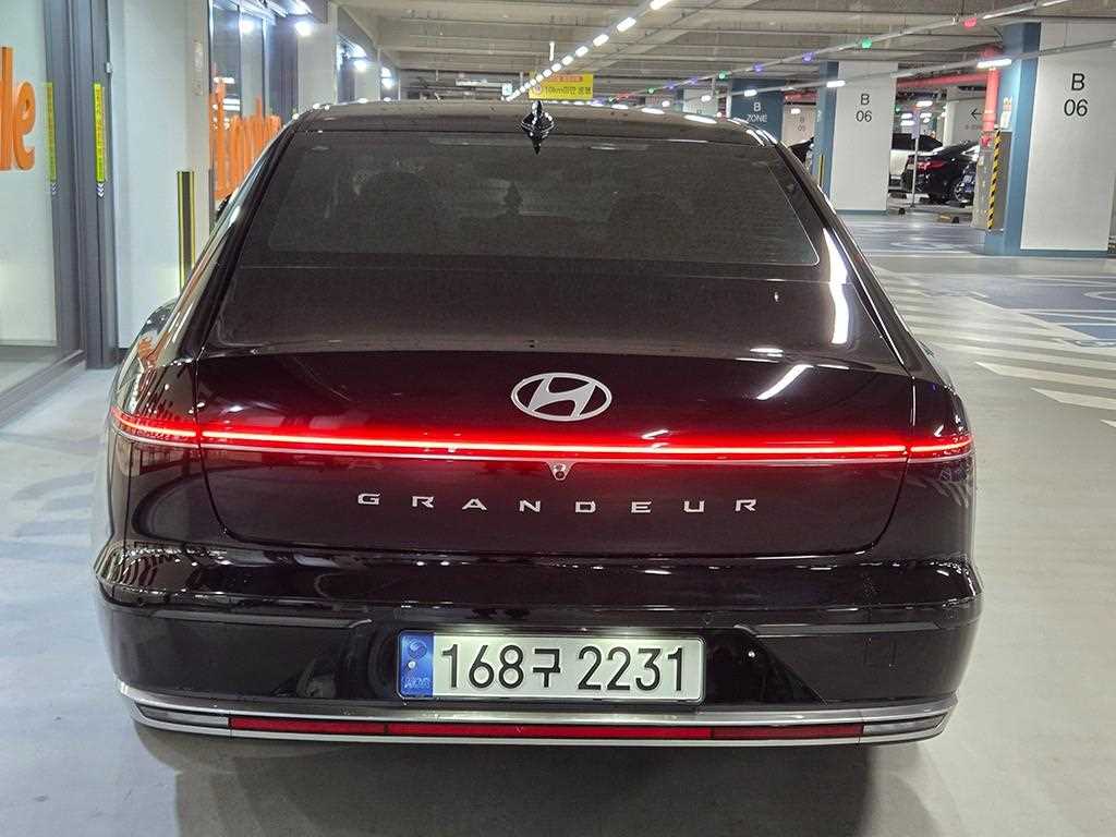 HYUNDAI Grandeur - Vista 6