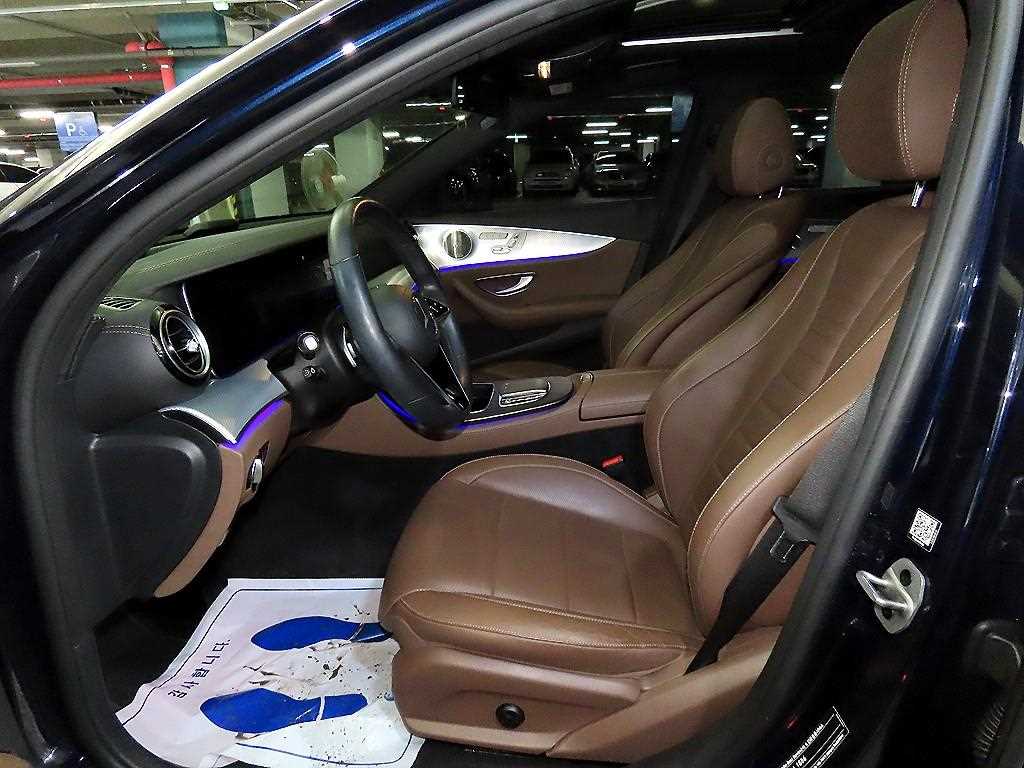 Mercedes Benz E class - Vista 6