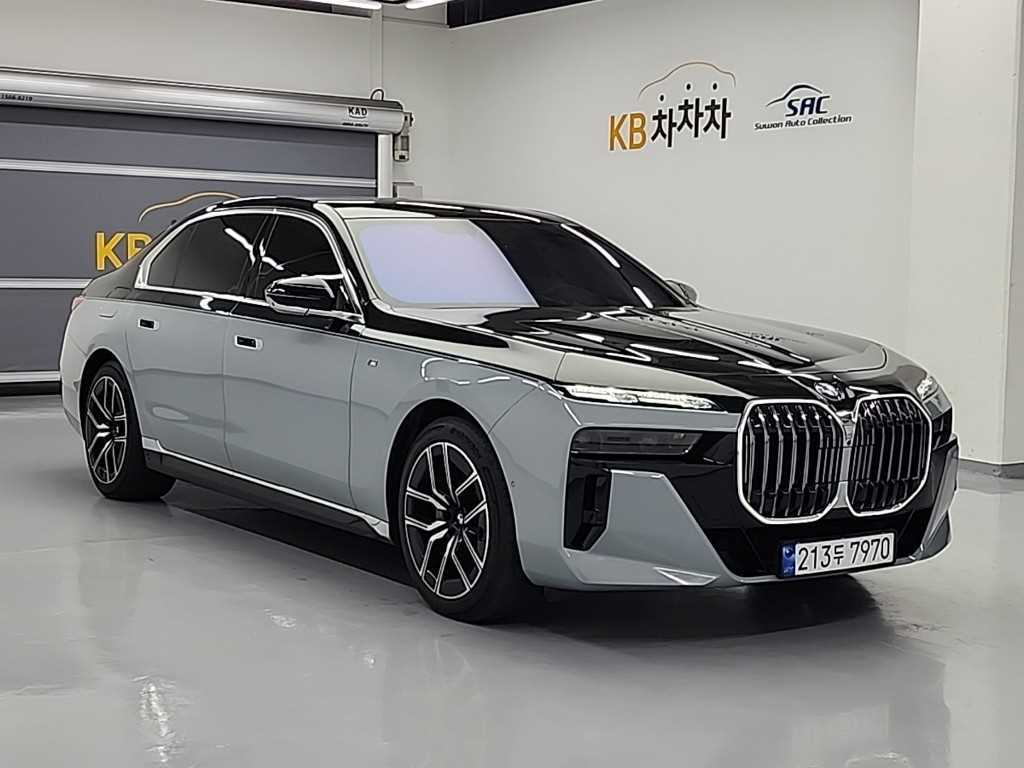 BMW 7 Series - Vista 4