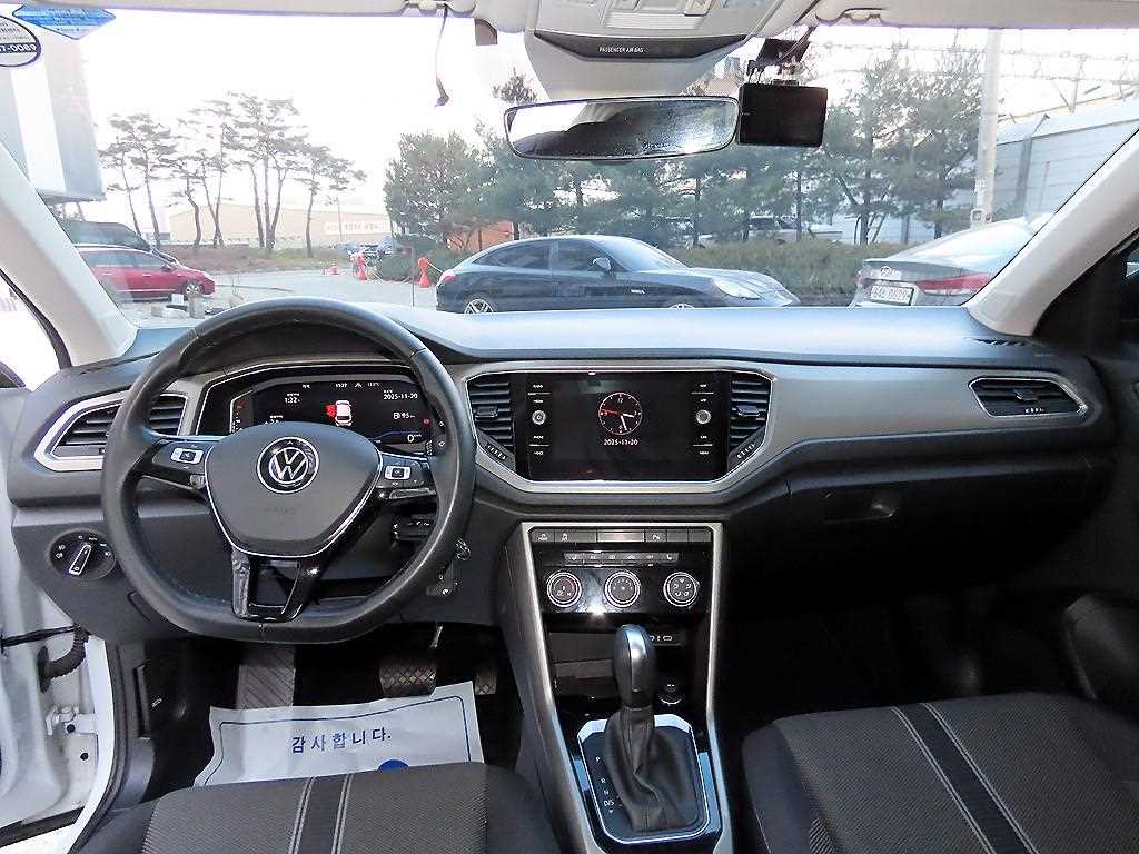 Volkswagen T-Roc - Vista 7