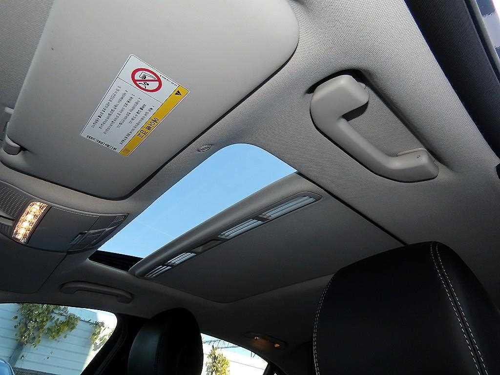 Mercedes Benz E class 2018 Azul - Importación desde Corea - HF Imports Iquique - Foto 17