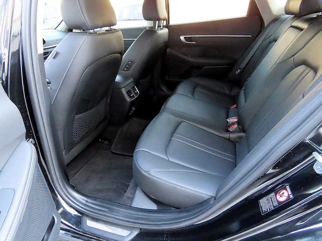 HYUNDAI Sonata - Vista 6