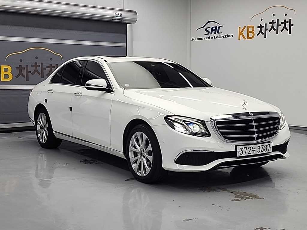 Mercedes Benz E class - Vista 9