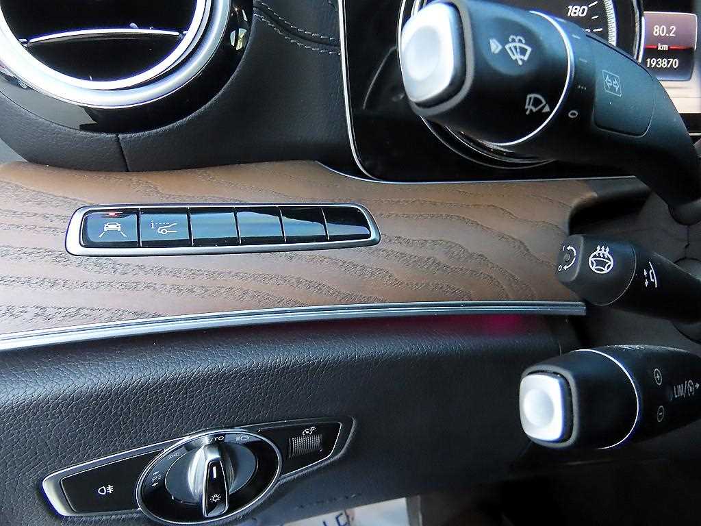 Mercedes Benz E class 2018 Azul - Importación desde Corea - HF Imports Iquique - Foto 13