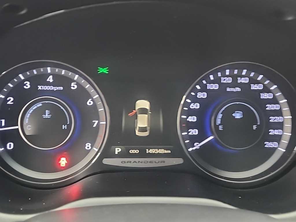 HYUNDAI Grandeur - Vista 6