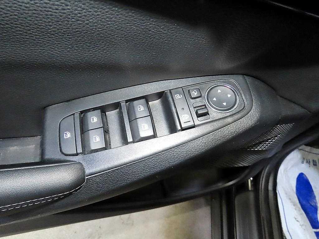 KIA Seltos 2022 Negro - Importación desde Corea - HF Imports Iquique - Foto 13