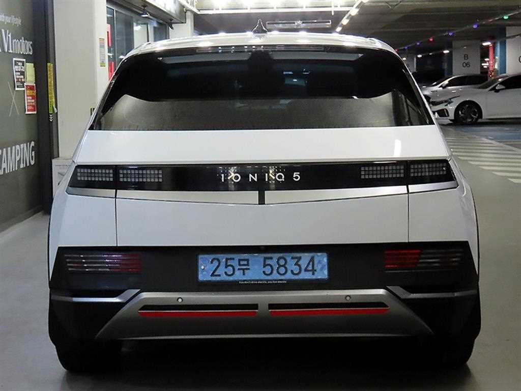 HYUNDAI Ioniq 5 - Vista 5