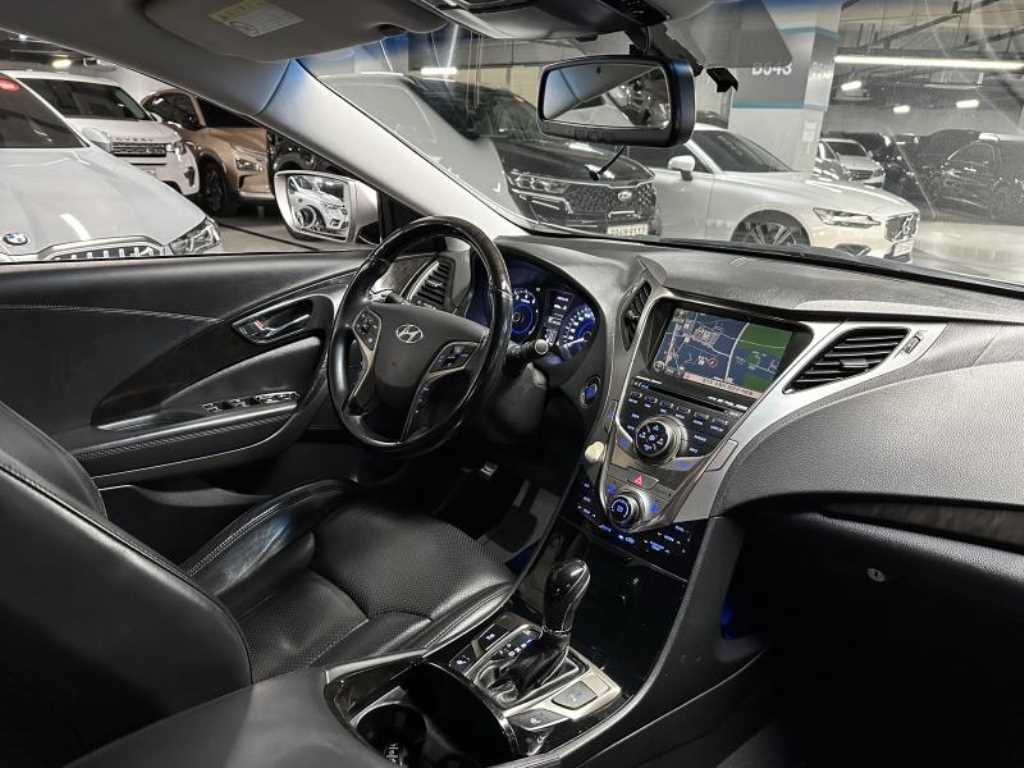 HYUNDAI Grandeur 2011 Plateado - Importación desde Corea - HF Imports Iquique - Foto 15