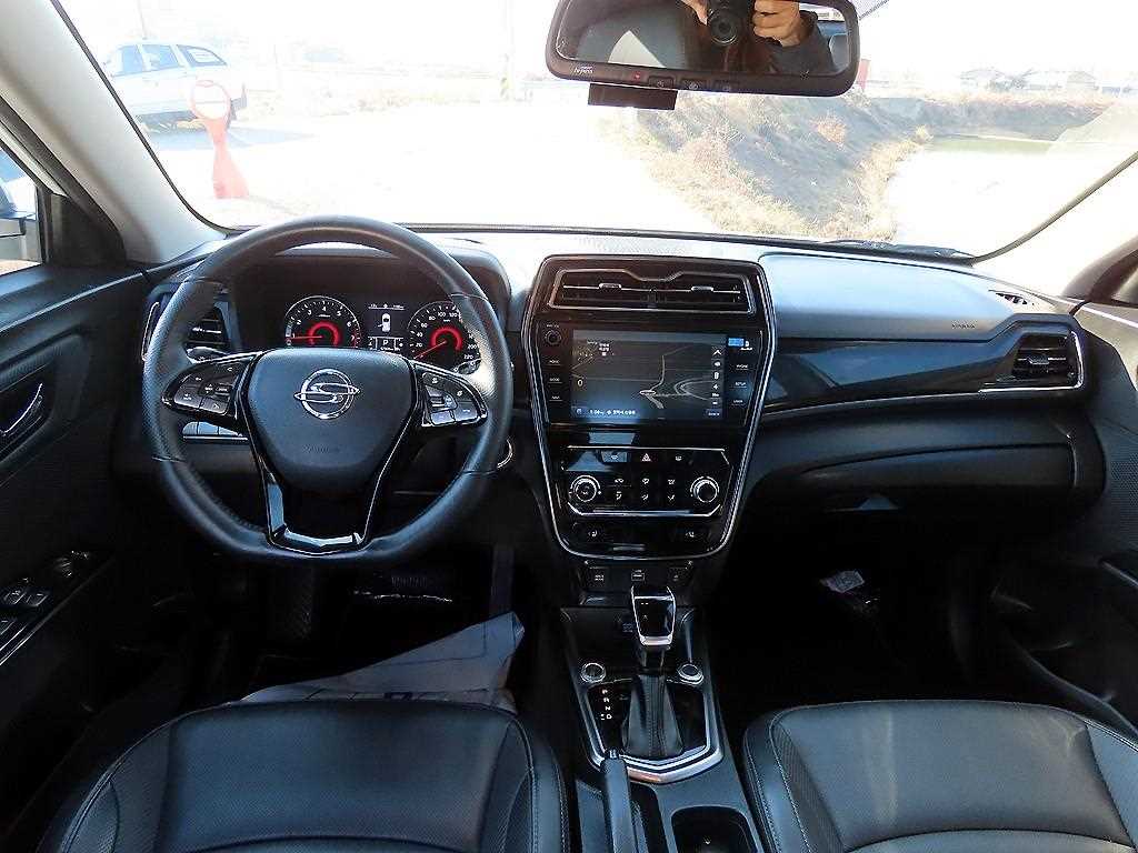 Ssangyong Tivoli - Vista 9