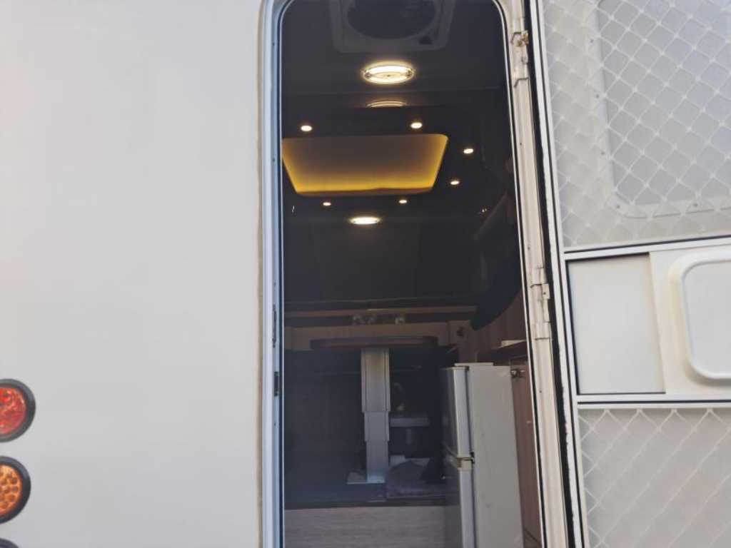Small Truck Cargo (small) - Vista 5