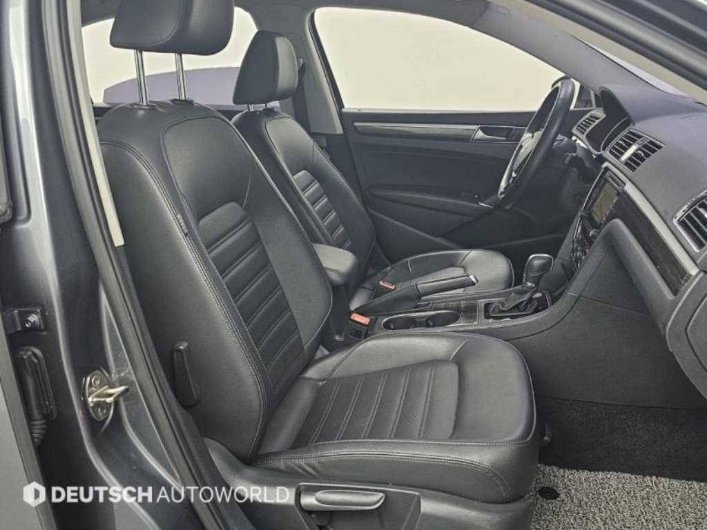 Volkswagen Passat - Vista 10