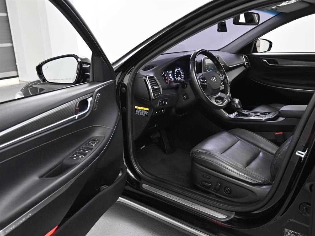 HYUNDAI Grandeur - Vista 10