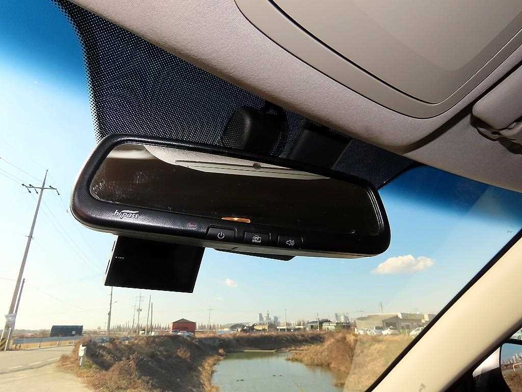 Ssangyong Tivoli - Vista 12