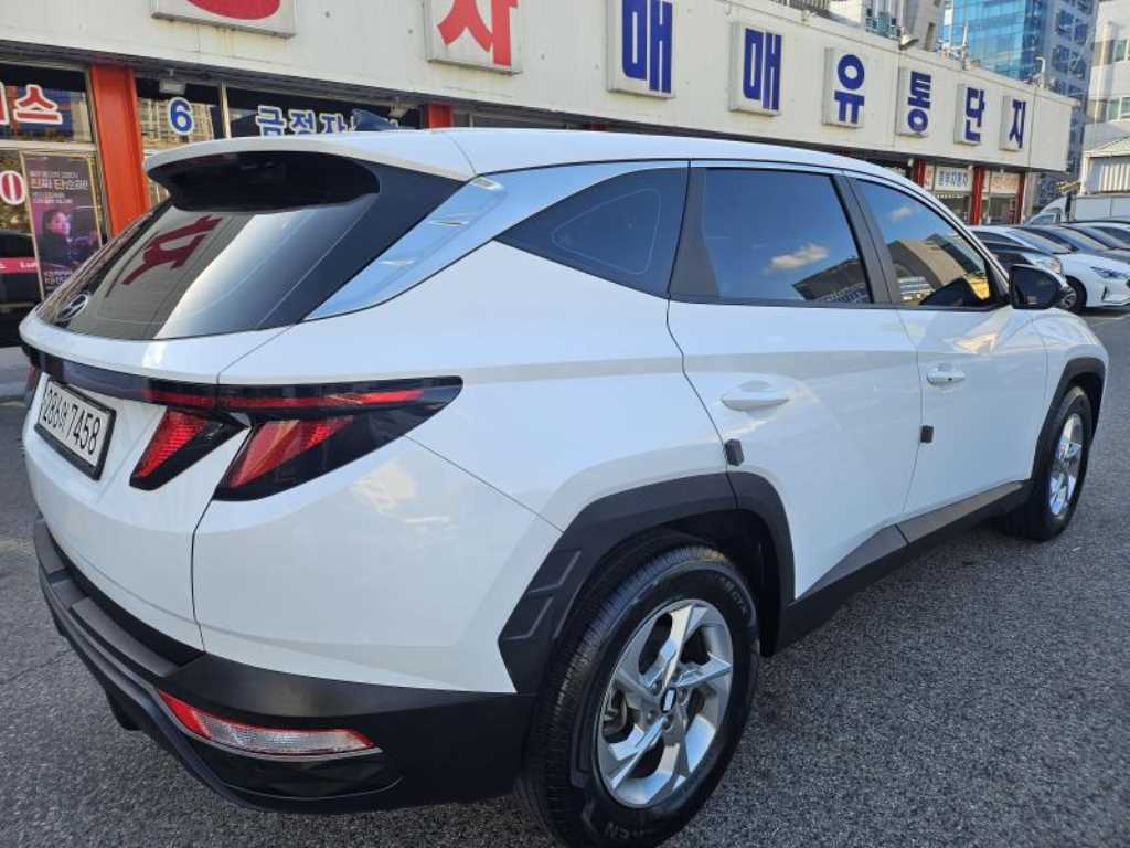 HYUNDAI Tucson - Vista 5