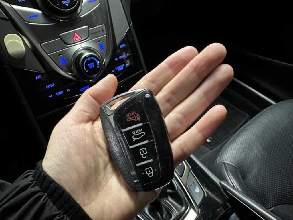 HYUNDAI Grandeur - Vista 12