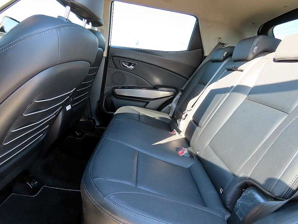 Ssangyong Tivoli - Vista 6