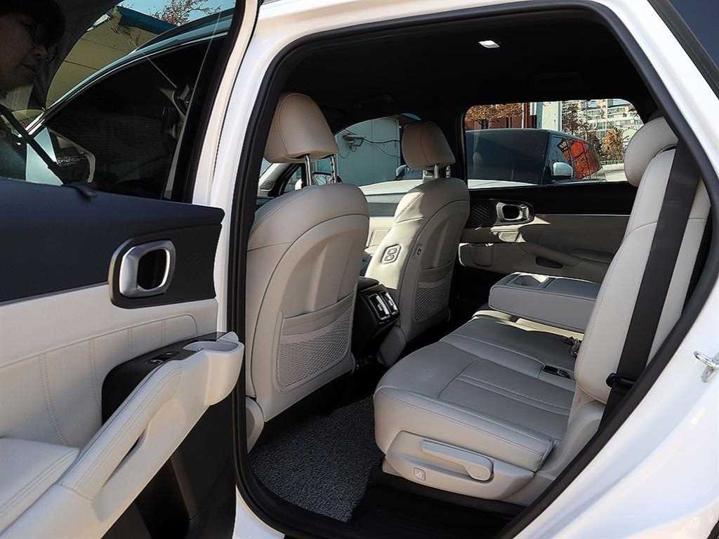 KIA Sorento - Vista 7