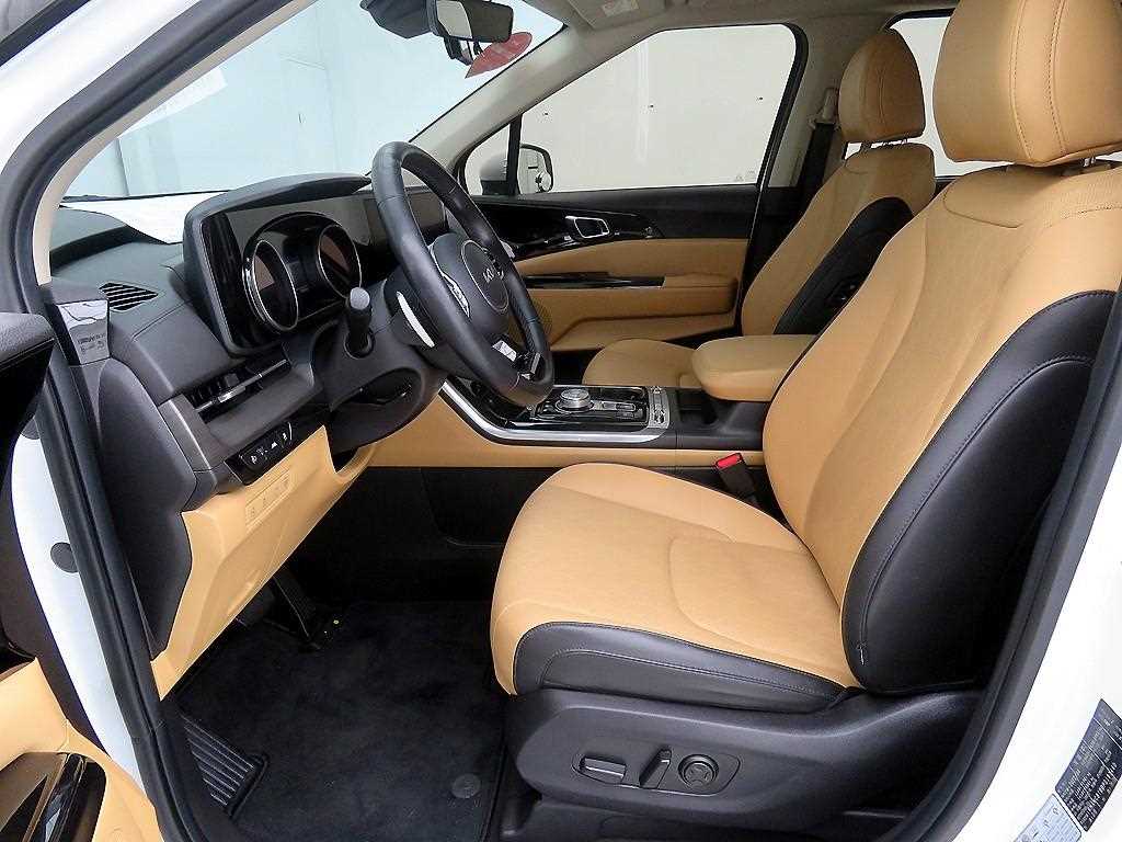 KIA Carnival - Vista 7