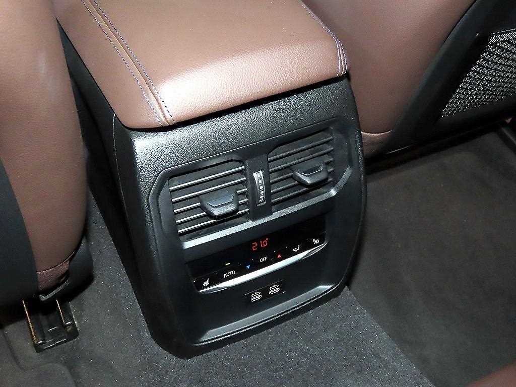 BMW 3 series 2021 Azul - Importación desde Corea - HF Imports Iquique - Foto 13