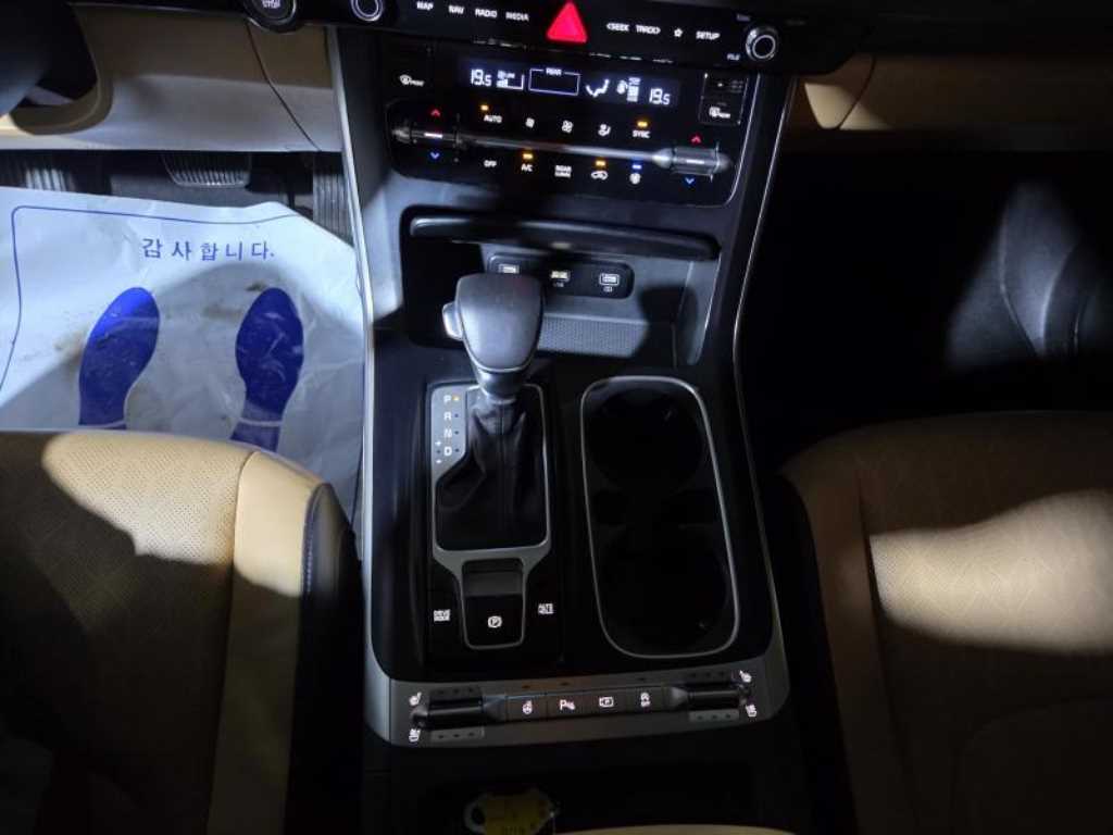 KIA Carnival 2022 Negro - Importación desde Corea - HF Imports Iquique - Foto 13