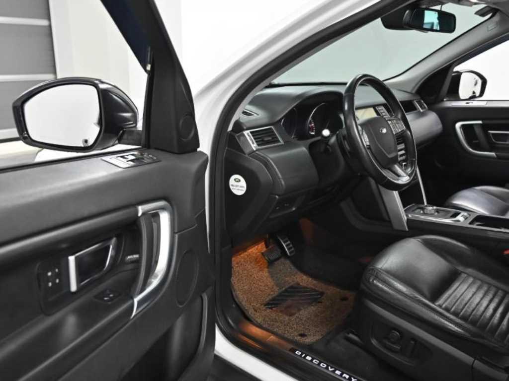 Land Rover Discovery Sports - Vista 11