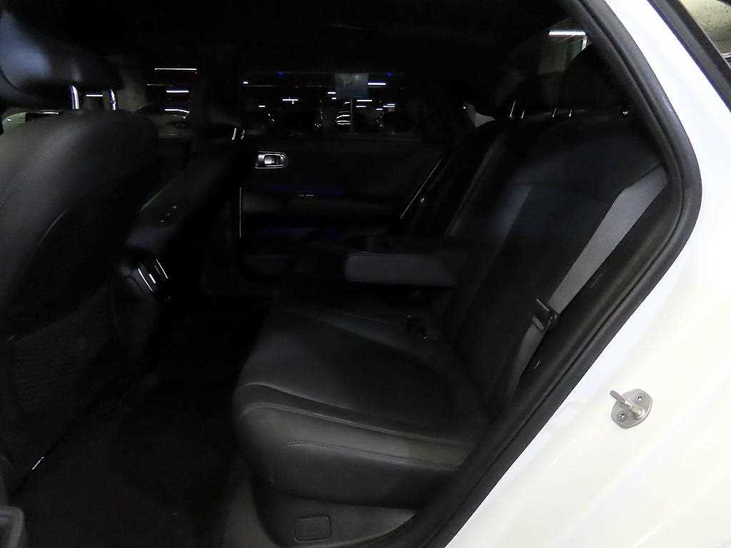 HYUNDAI Ioniq 6 - Vista 7