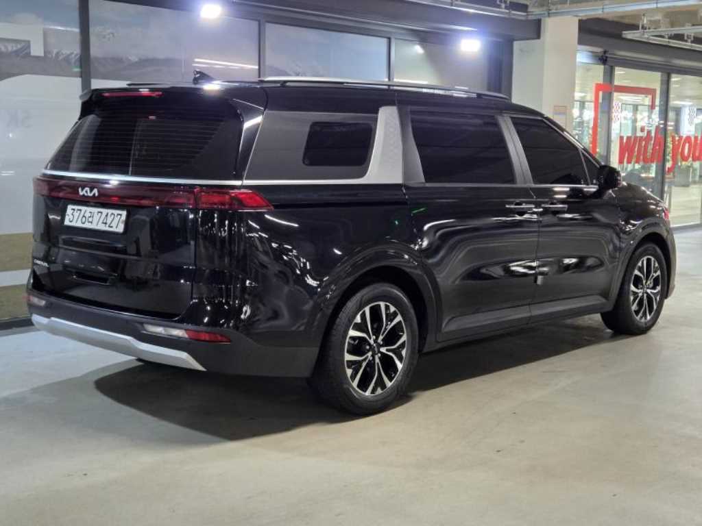 KIA Carnival - Vista 4