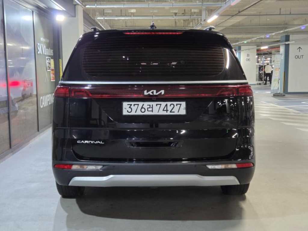 KIA Carnival - Vista 5
