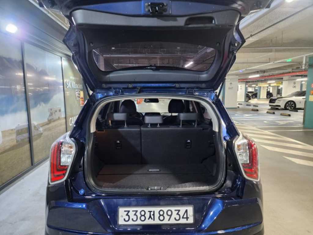 Ssangyong Tivoli - Vista 6