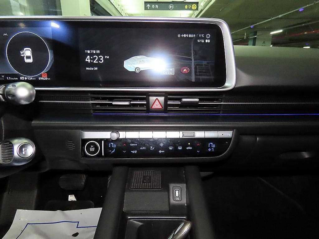 HYUNDAI Ioniq 6 - Vista 11