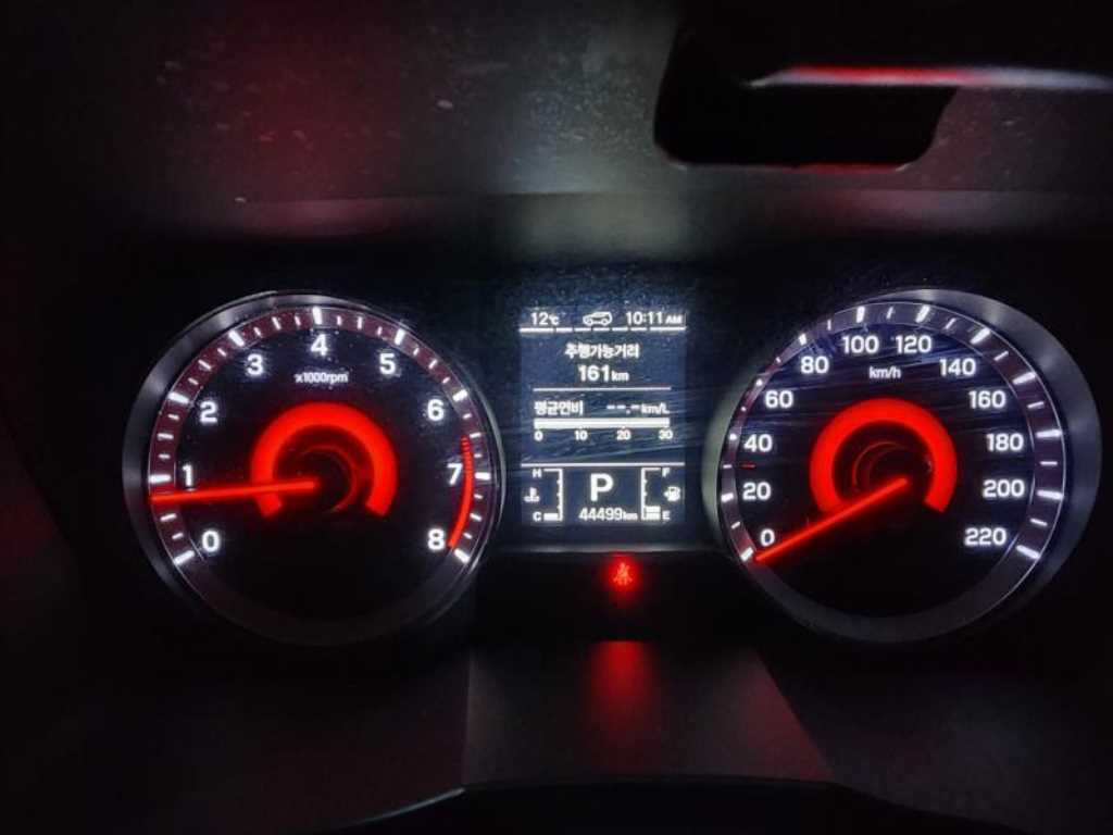 Ssangyong Tivoli - Vista 12