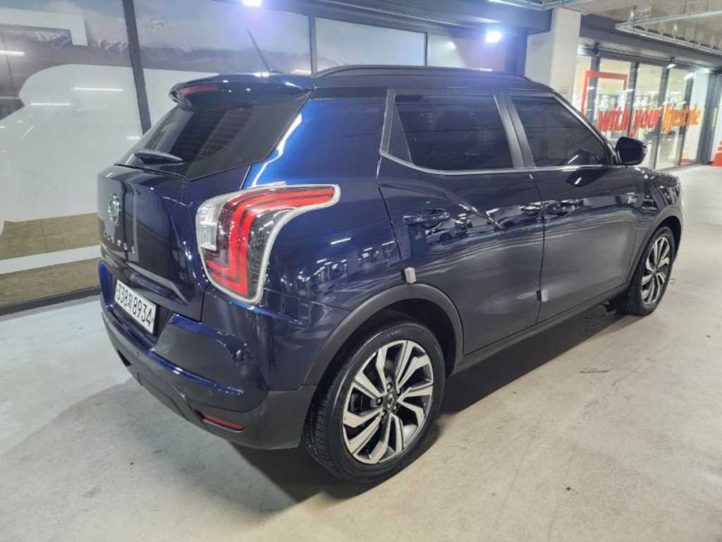 Ssangyong Tivoli - Vista 4