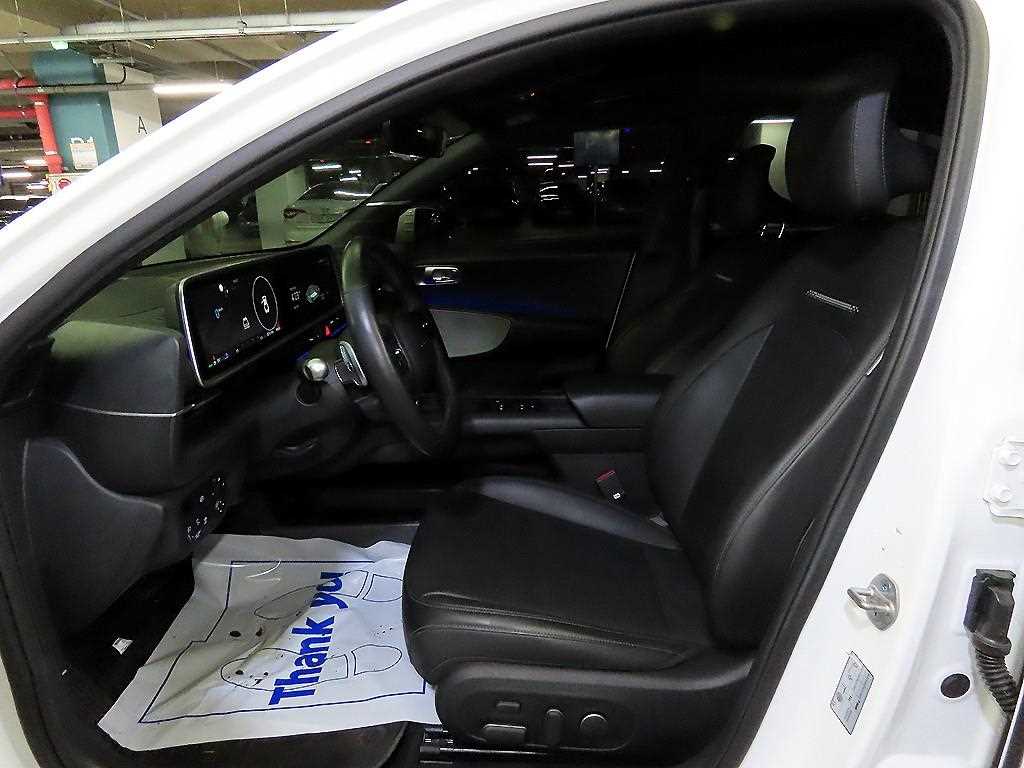 HYUNDAI Ioniq 6 - Vista 6