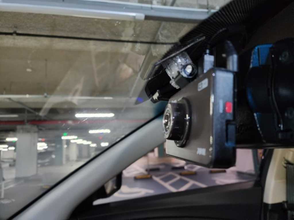 Ssangyong Tivoli 2020 Azul - Importación desde Corea - HF Imports Iquique - Foto 18