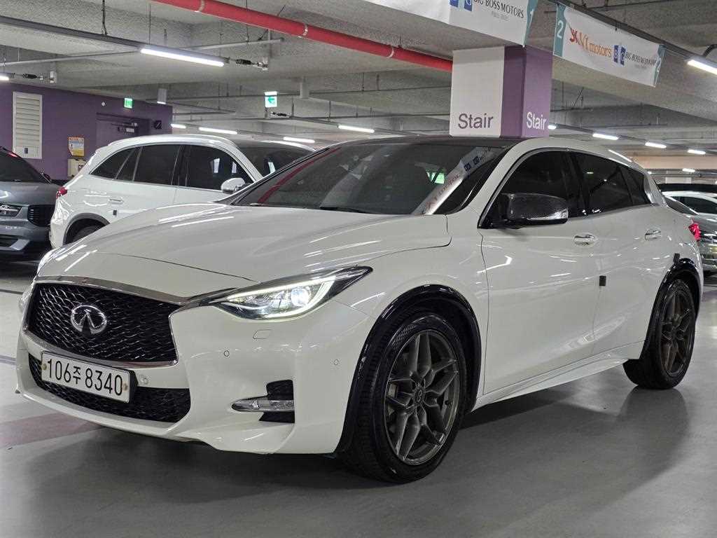 Infiniti Q