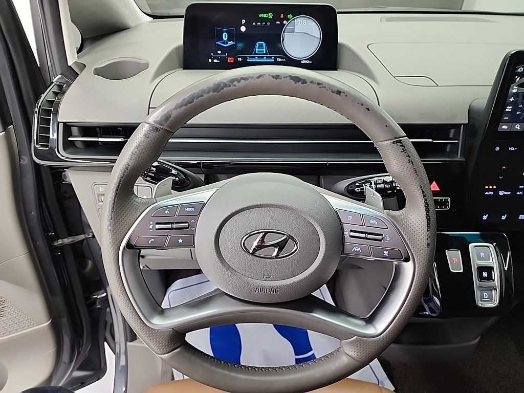 HYUNDAI Staria - Vista 9