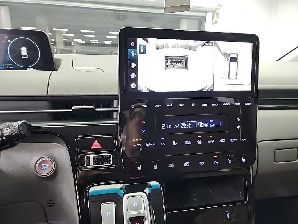 HYUNDAI Staria - Vista 10