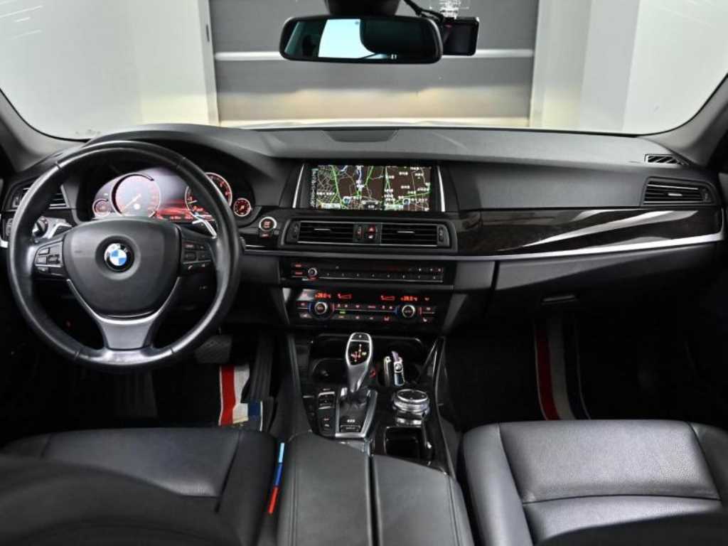 BMW 5 Series - Vista 7