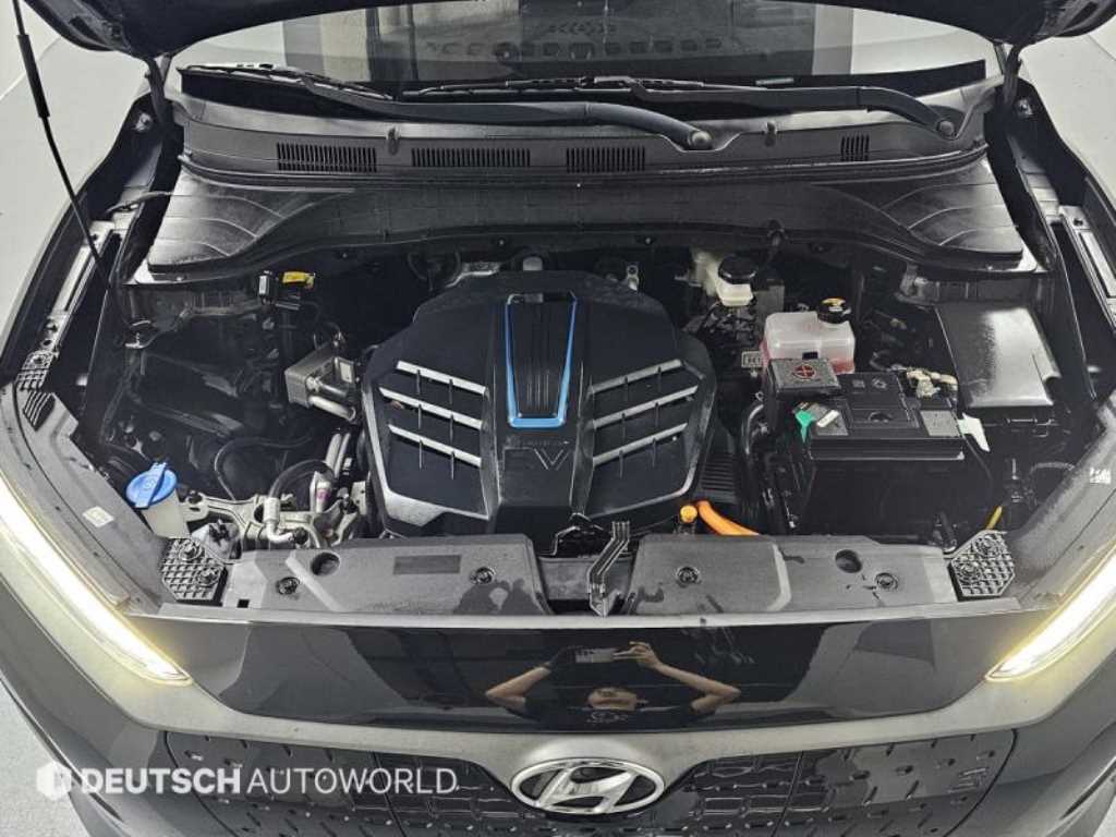 HYUNDAI Kona - Vista 6