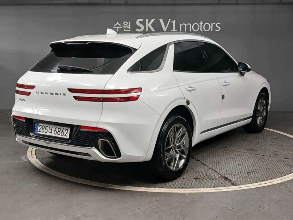 Genesis GV70 - Vista 4
