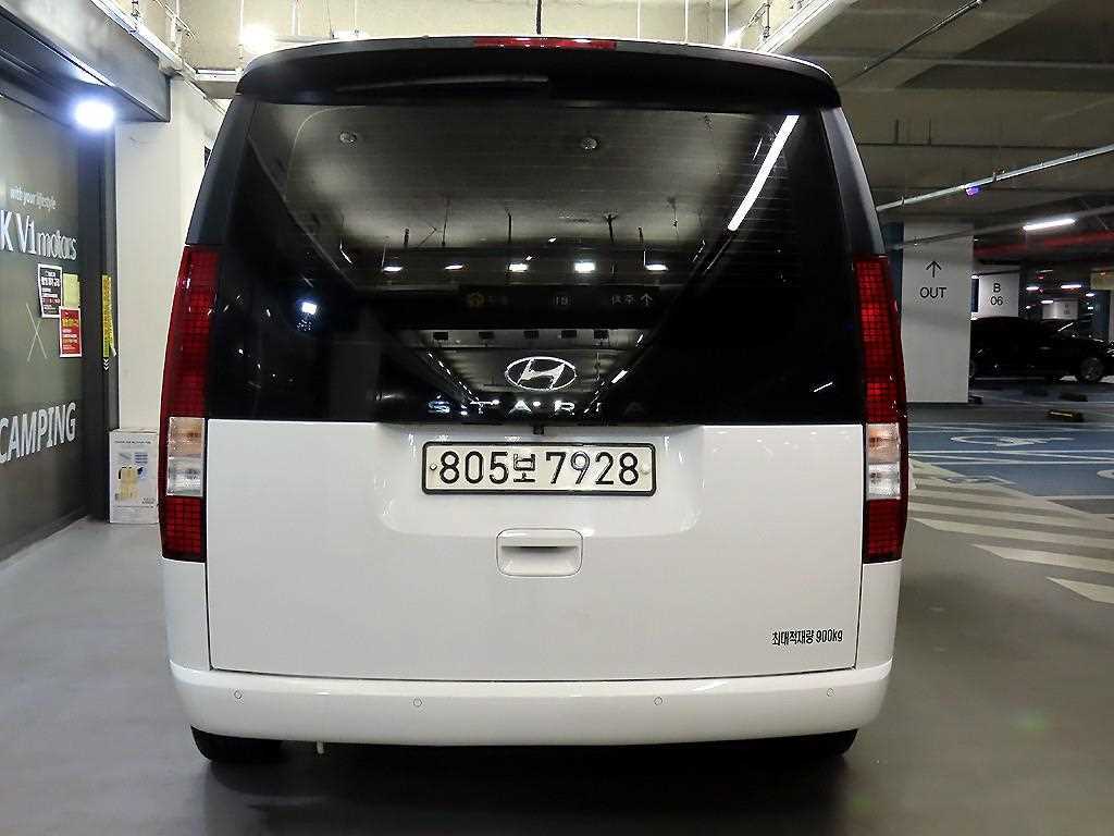 HYUNDAI Staria - Vista 5