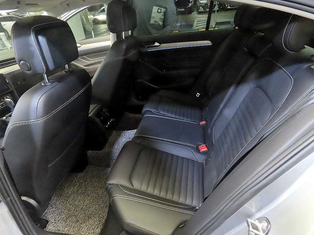 Volkswagen Passat - Vista 7