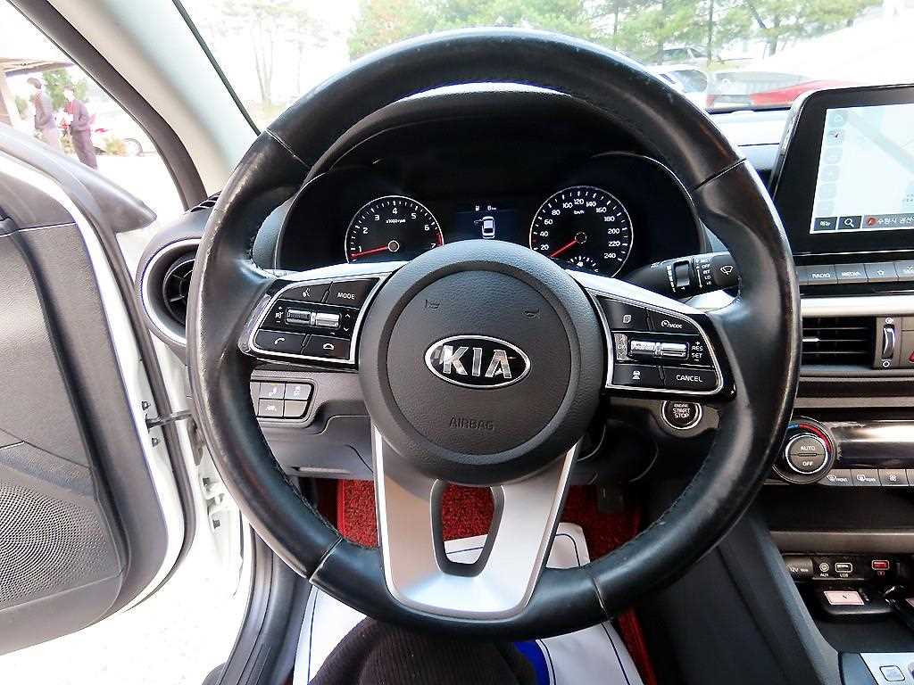 KIA K3 - Vista 8