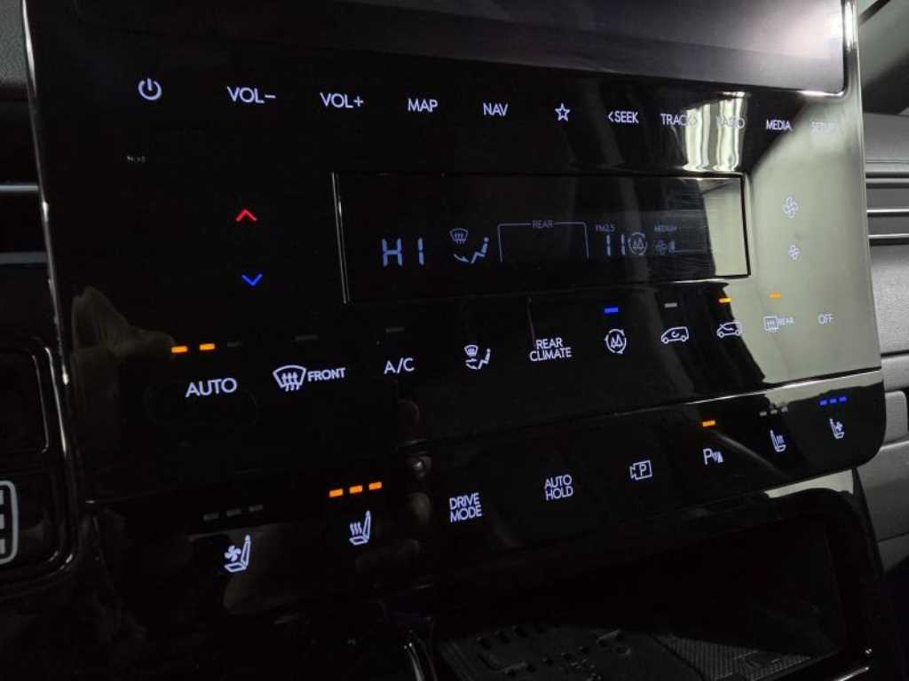 HYUNDAI Staria - Vista 12