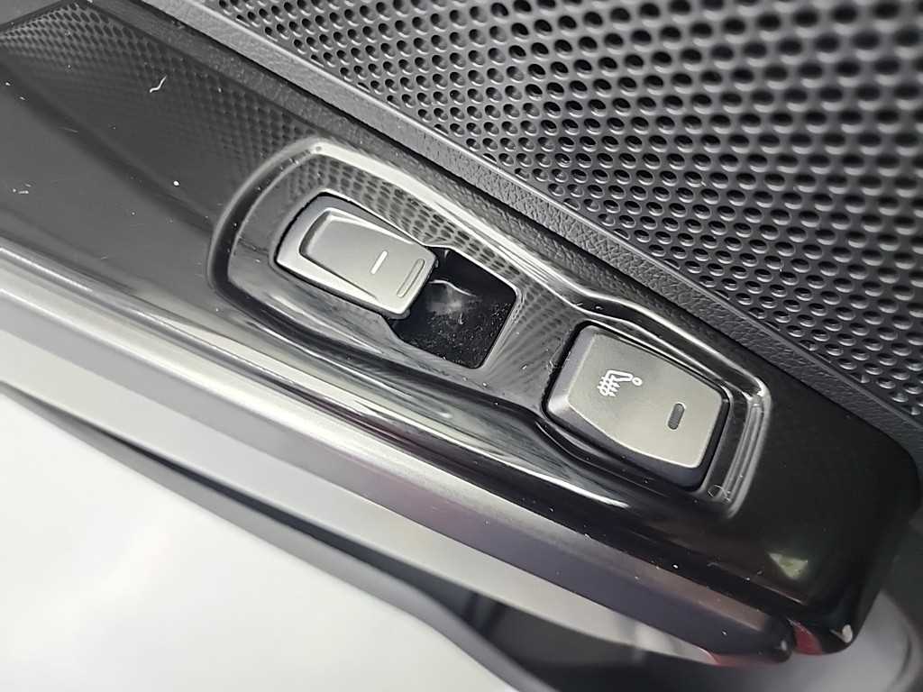 Ssangyong Tivoli 2022 Rojo - Importación desde Corea - HF Imports Iquique - Foto 13